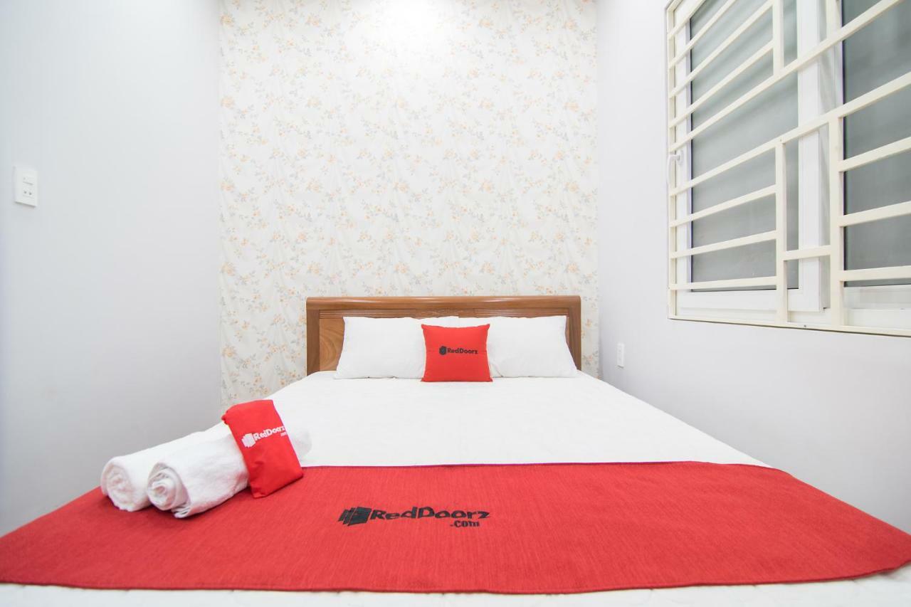 Reddoorz Plus @ Huynh Tan Phat Cidade de Ho Chi Minh Exterior foto